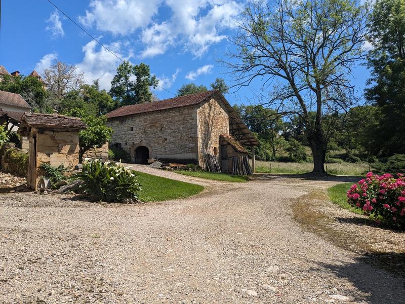 Maison - 234 m² - 5 pièces