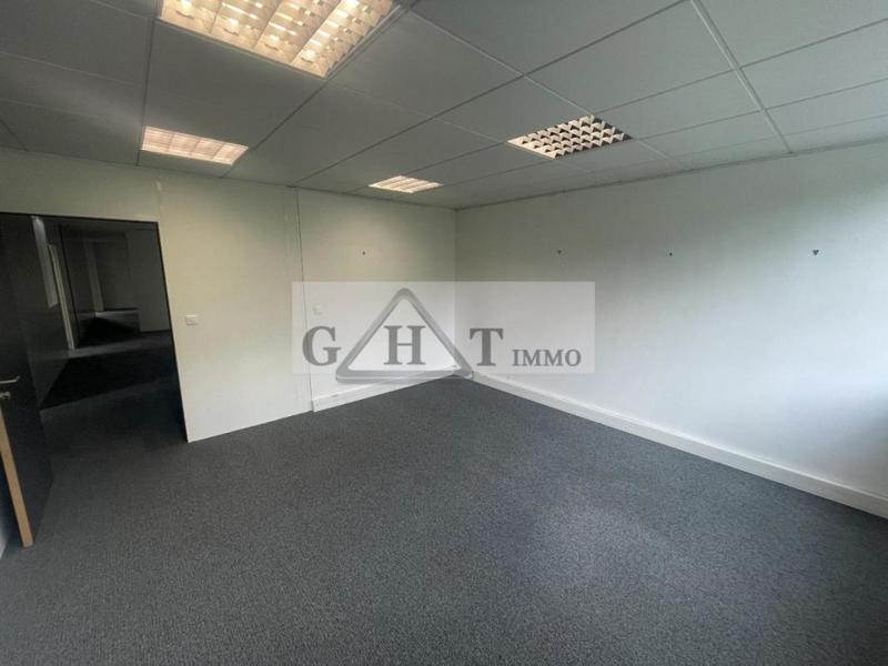 Bureau - 268 m²