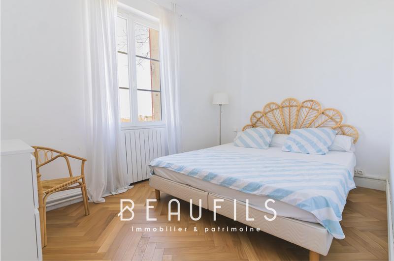 Maison - 162 m² - 9 pièces