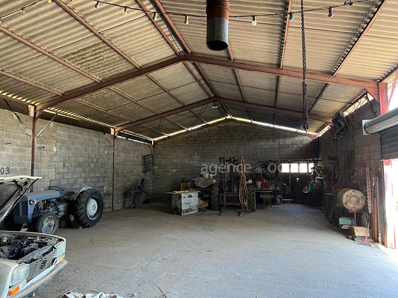 Local d'activité / Entrepôt - 200 m²