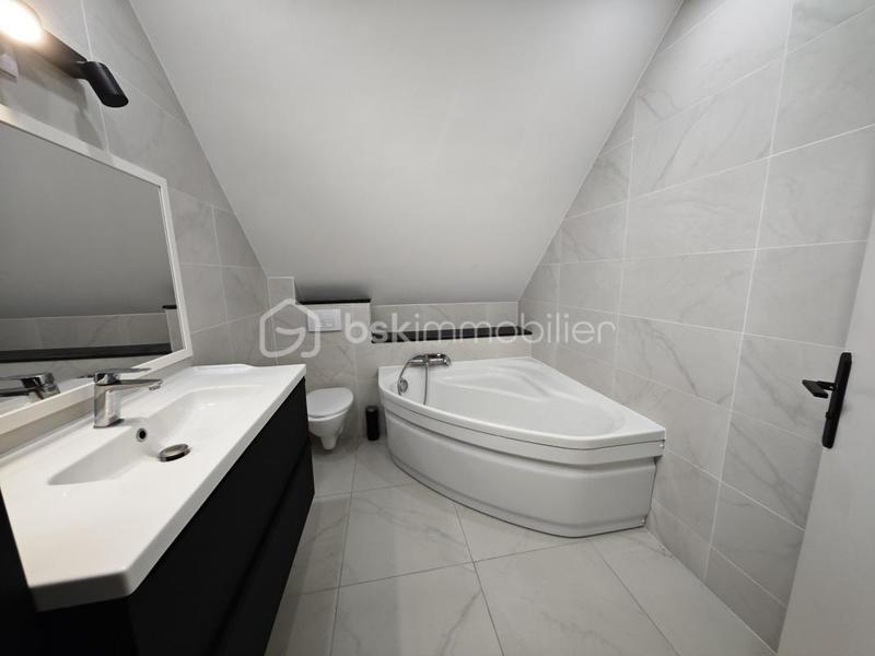 Maison - 130 m² - 7 pièces