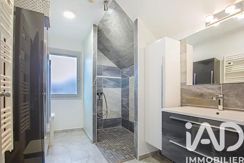 Maison - 112 m² - 5 pièces