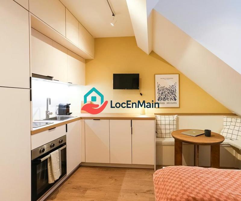 Studio - 24 m² - 1 pièce