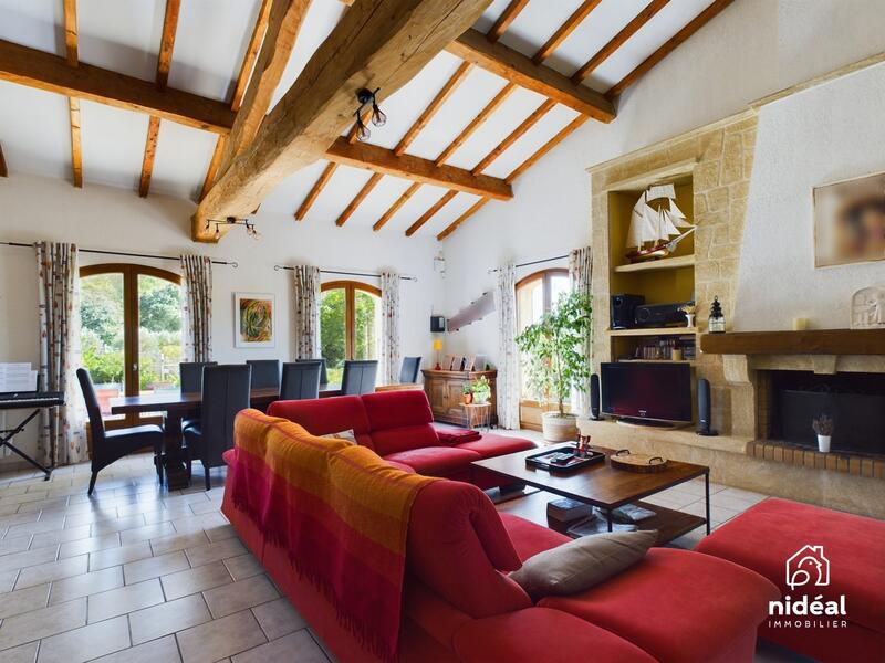 Bastide - 212 m² - 8 pièces