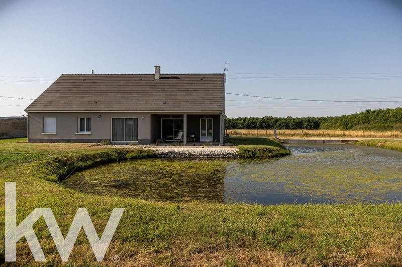 Maison - 3 200 m² - 5 pièces