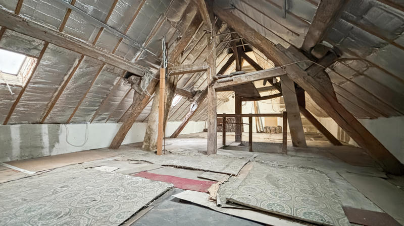 Maison - 97 m² - 5 pièces