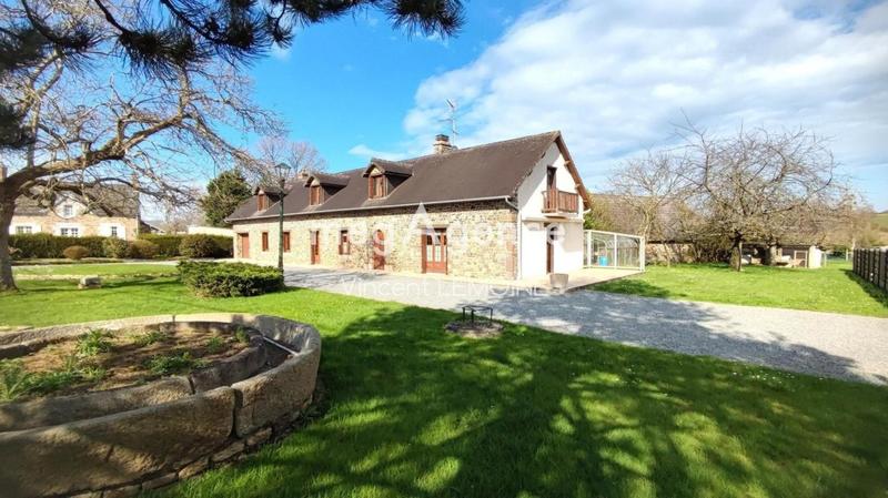 Maison - 186 m² - 8 pièces