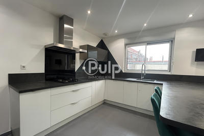 Pavillon - 132 m² - 7 pièces