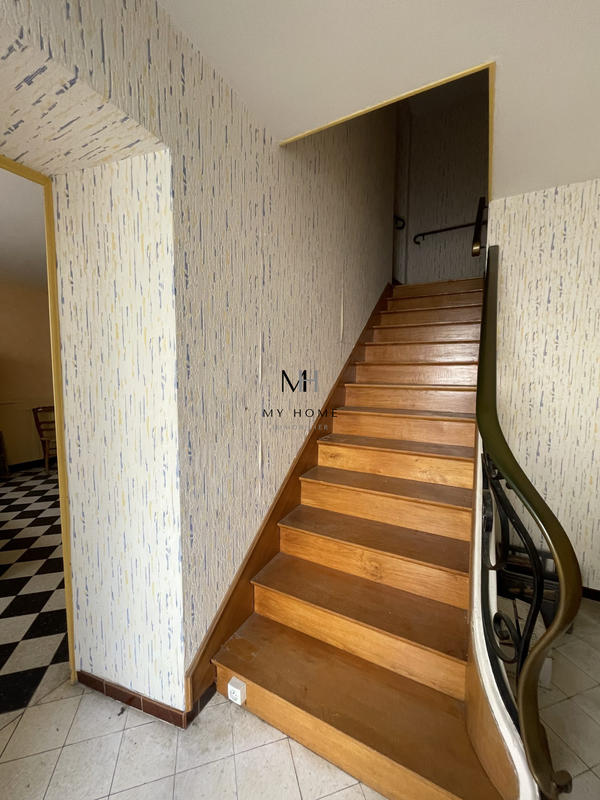 Maison - 171 m² - 10 pièces