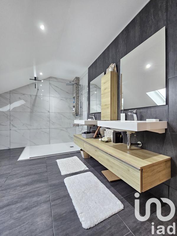 Appartement - 178 m² - 4 pièces