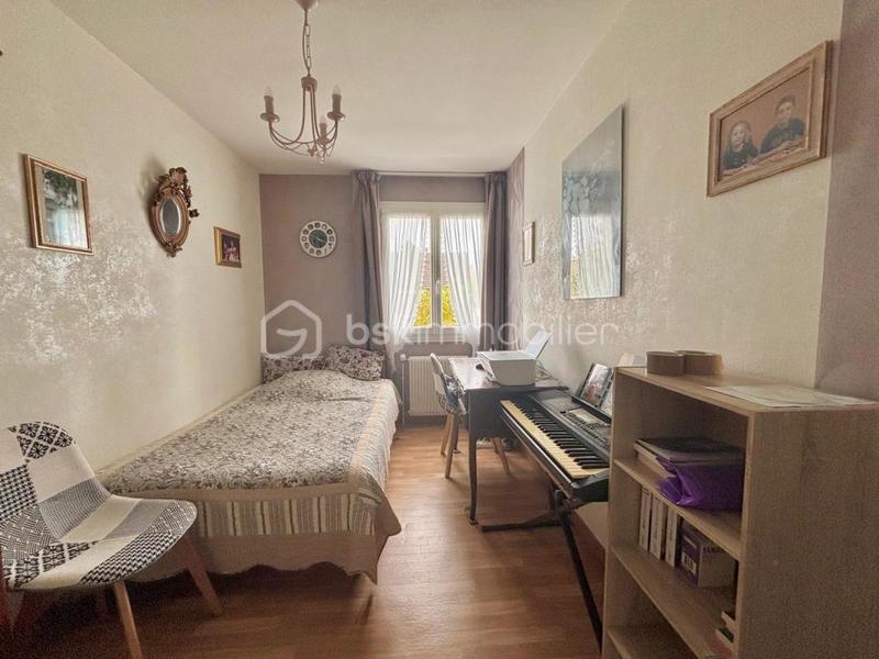 Pavillon - 85 m² - 5 pièces