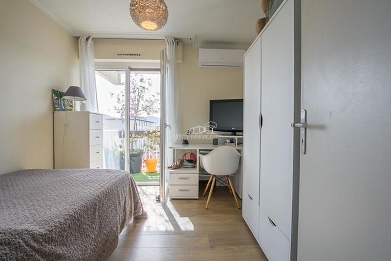 Appartement - 100 m² - 4 pièces