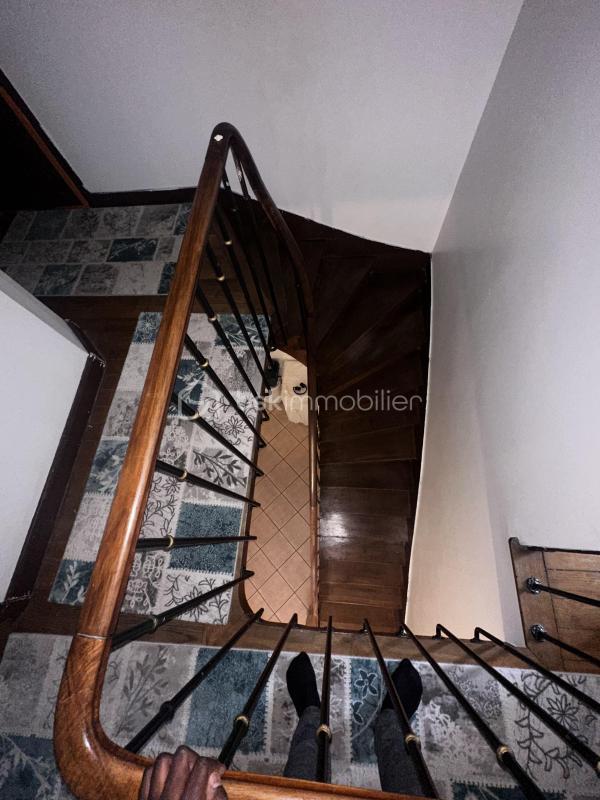 Immeuble - 216 m² - 11 pièces