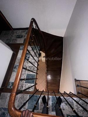 Immeuble - 216 m² - 11 pièces