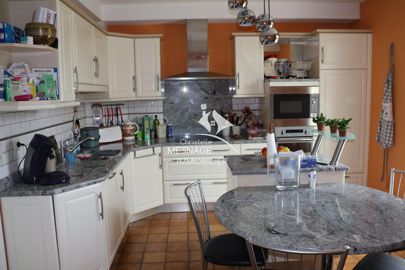 Maison - 150 m² - 6 pièces