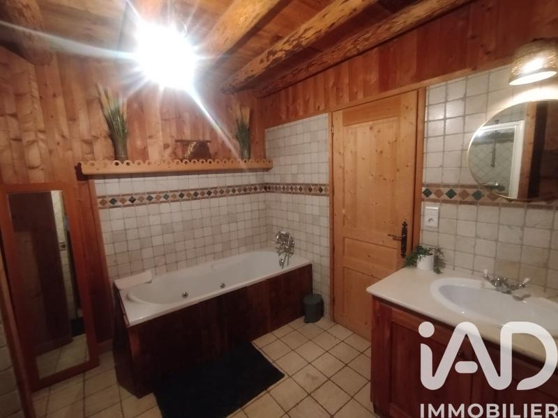 Maison - 224 m² - 5 pièces