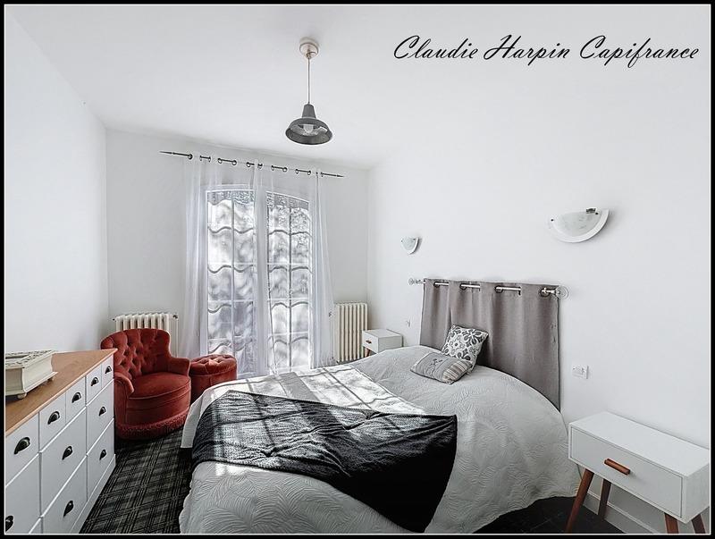 Maison - 220 m² - 8 pièces