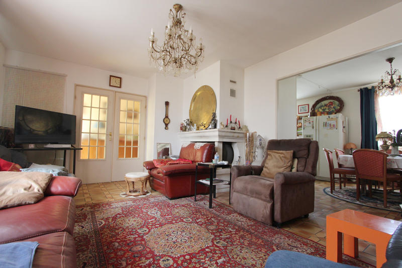 Maison - 143 m² - 8 pièces