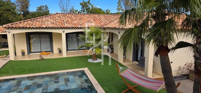 Maison - 162 m² - 5 pièces