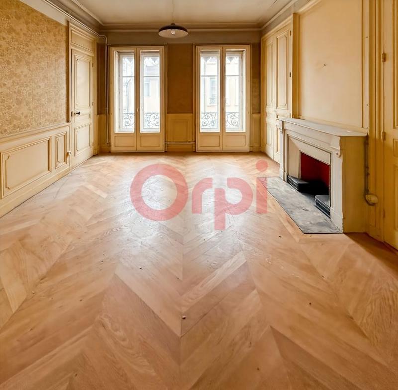 Appartement - 116 m² - 5 pièces