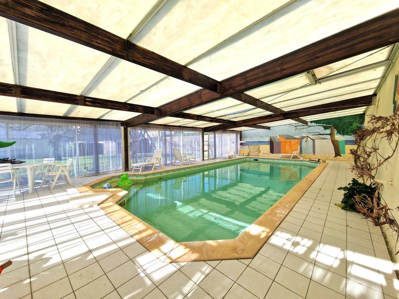 Maison - 195 m² - 7 pièces