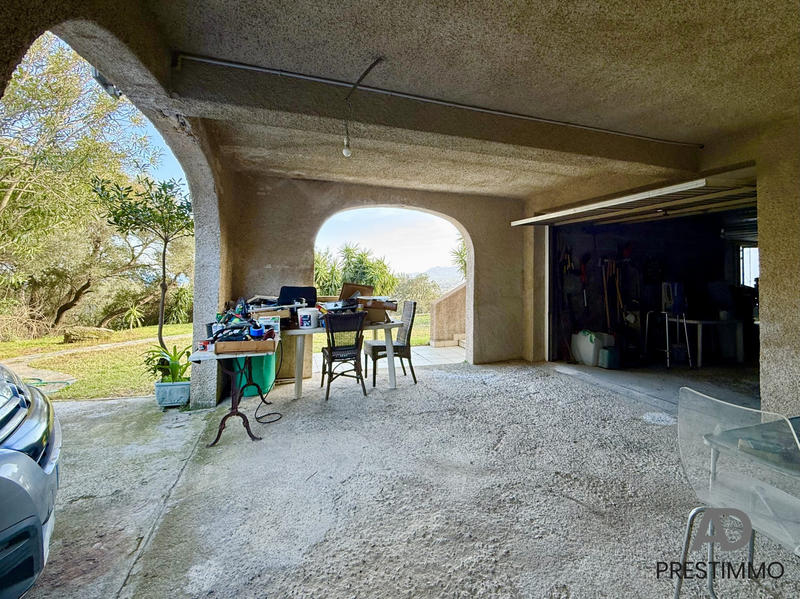 Villa - 215 m² - 7 pièces