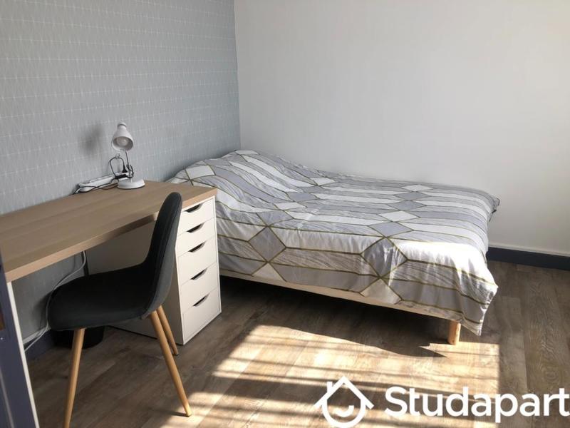 Chambre - 12 m² - 1 pièce