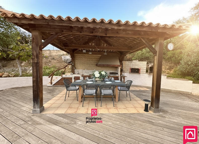 Maison - 137 m² - 5 pièces