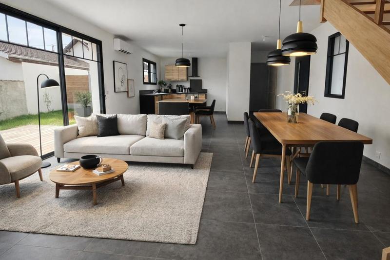 Maison - 114 m² - 5 pièces