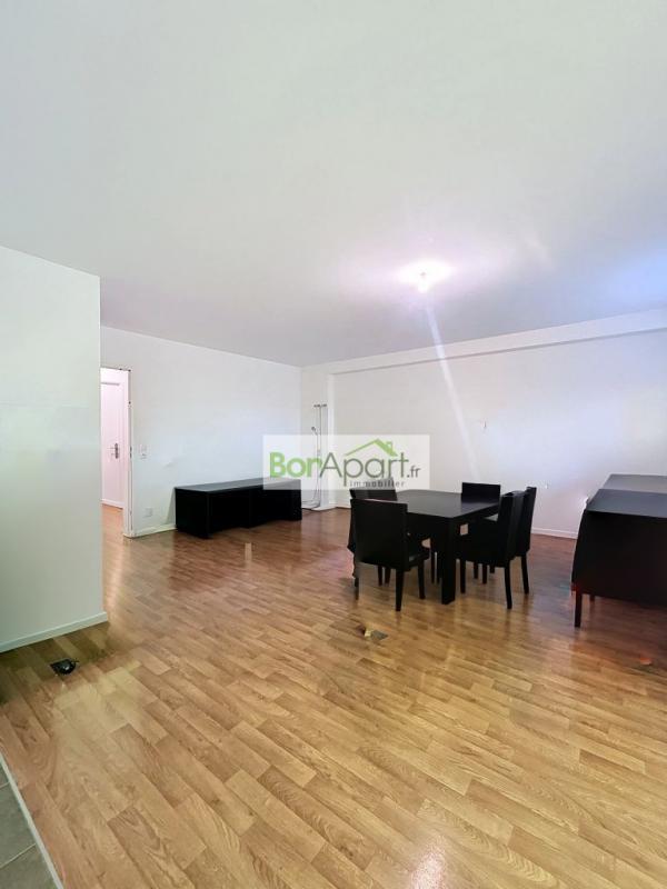 Appartement - 95 m² - 5 pièces