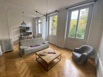 Appartement - 170 m² - 4 pièces