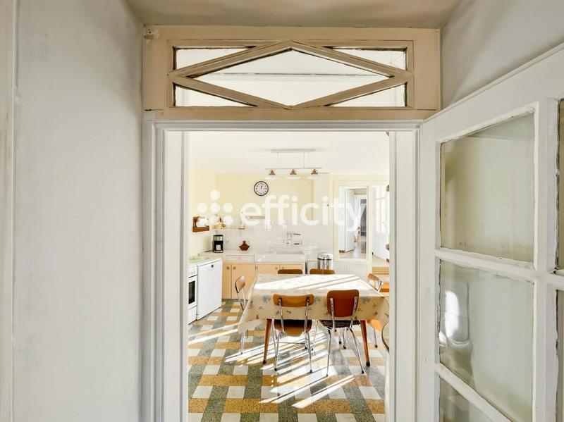 Maison - 157 m² - 8 pièces