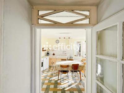 Maison - 157 m² - 8 pièces