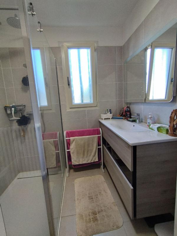 Maison - 195 m² - 9 pièces