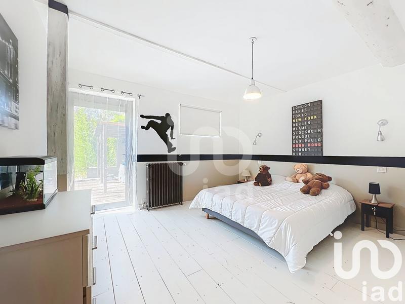 Maison - 270 m² - 5 pièces