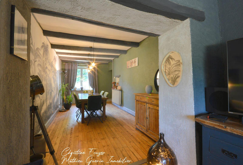 Maison ancienne - 200 m² - 7 pièces