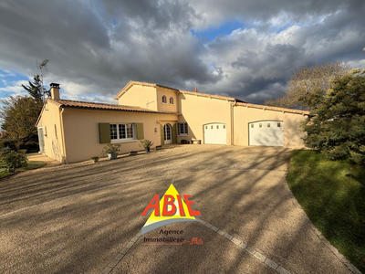 Maison - 155 m² - 7 pièces