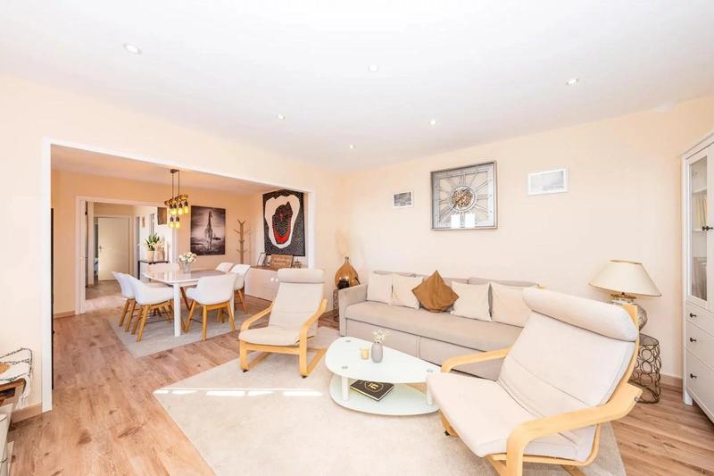 Appartement - 80 m² - 4 pièces