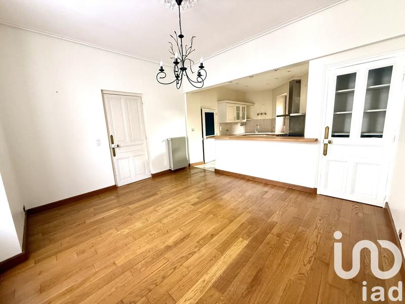 Maison - 177 m² - 9 pièces