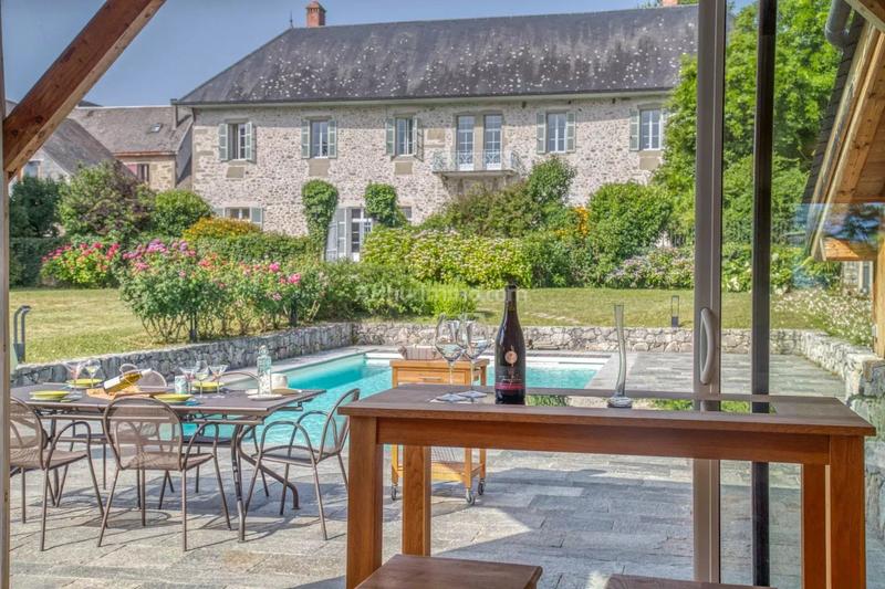 Maison - 488 m² - 20 pièces