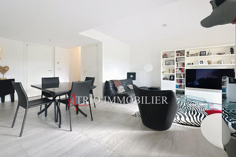 Appartement - 92 m² - 4 pièces
