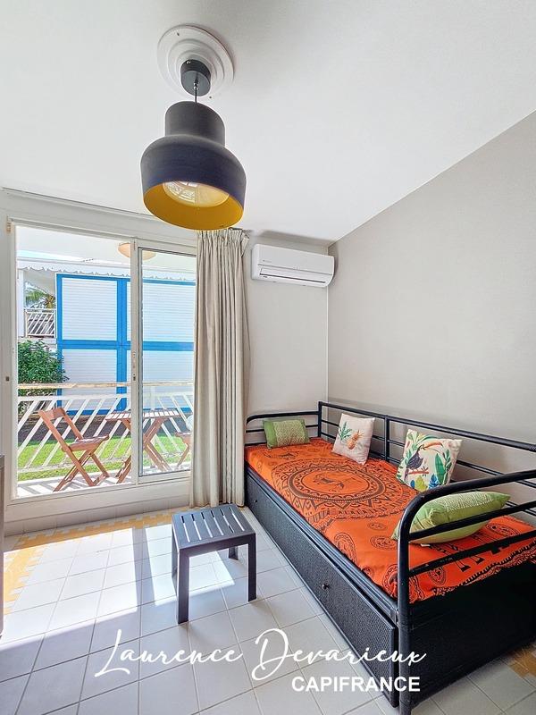 Studio - 25 m² - 1 pièce