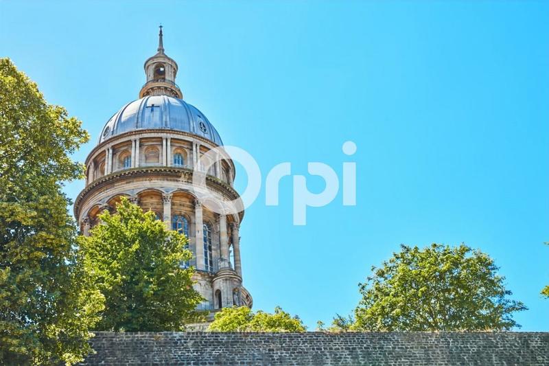 Appartement - 81 m² - 3 pièces