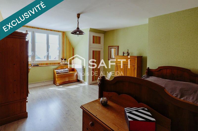 Maison - 219 m² - 9 pièces