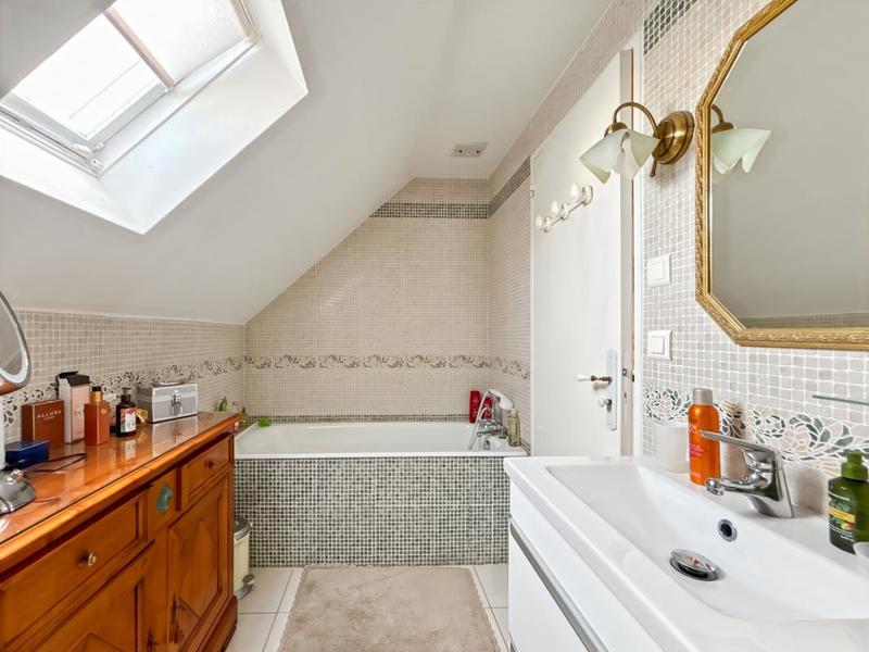 Maison - 131 m² - 5 pièces