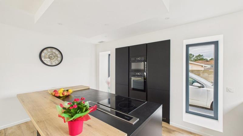 Maison - 160 m² - 5 pièces