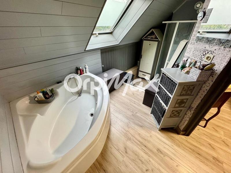 Maison - 170 m² - 5 pièces