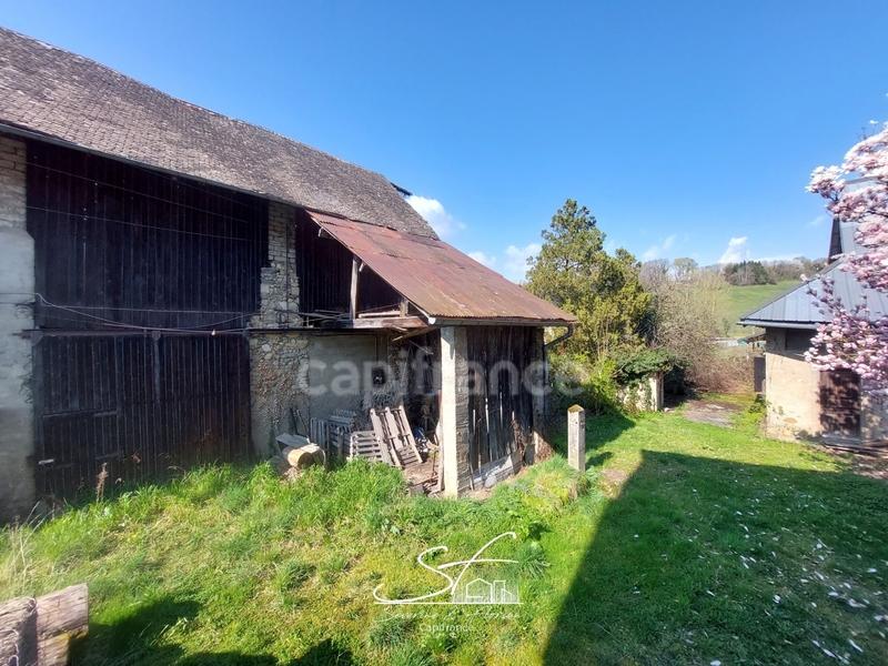 Grange - 260 m² - 2 pièces