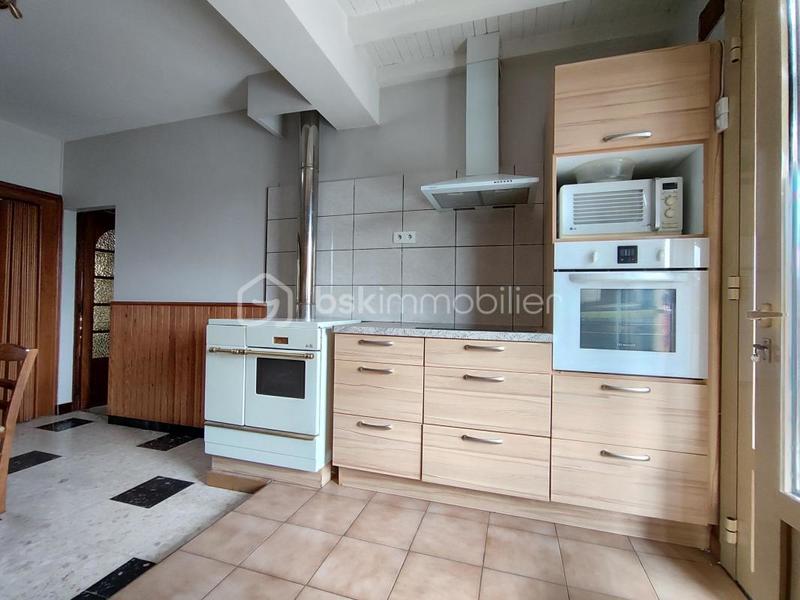 Maison - 98 m² - 6 pièces