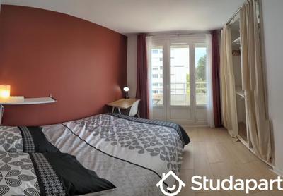 Chambre - 10 m² - 1 pièce